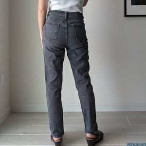 BDG Gray High-Rise Girlfriend Jeans 29 Waist